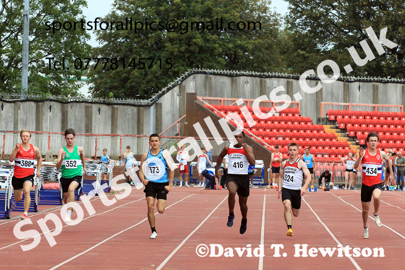 100 metres, Gateshead Tartan Games.  Photo: David T. Hewitson/Sports for All Pics